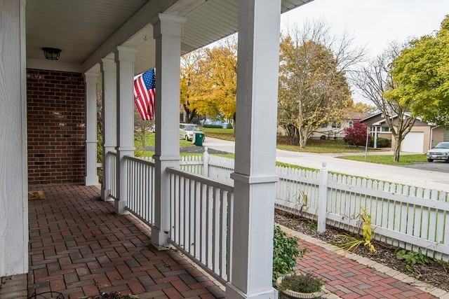 1021 Walnut St - Photo 2 of 30