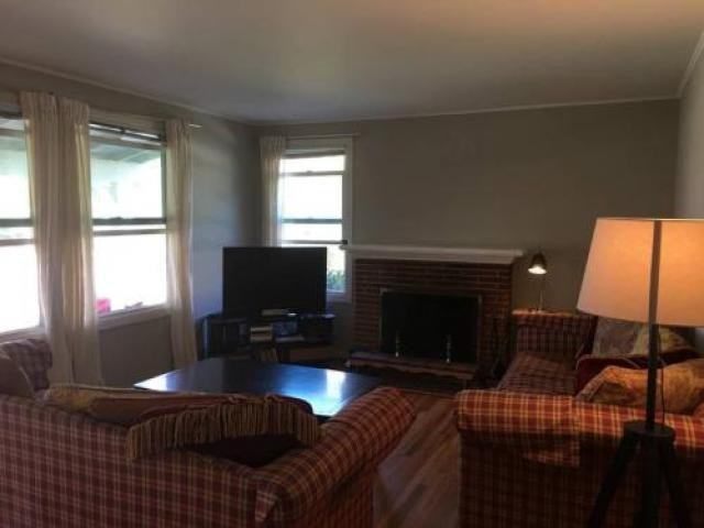 16 Churchill Ave - Photo 3 of 6