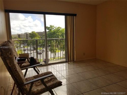 8550 Sherman Cir N #7H