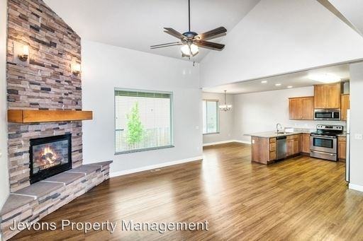 7312 W Chestnut Ave - Photo 2 of 15