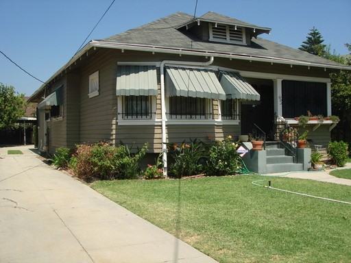1603 W 36th Pl - Photo 3 of 8