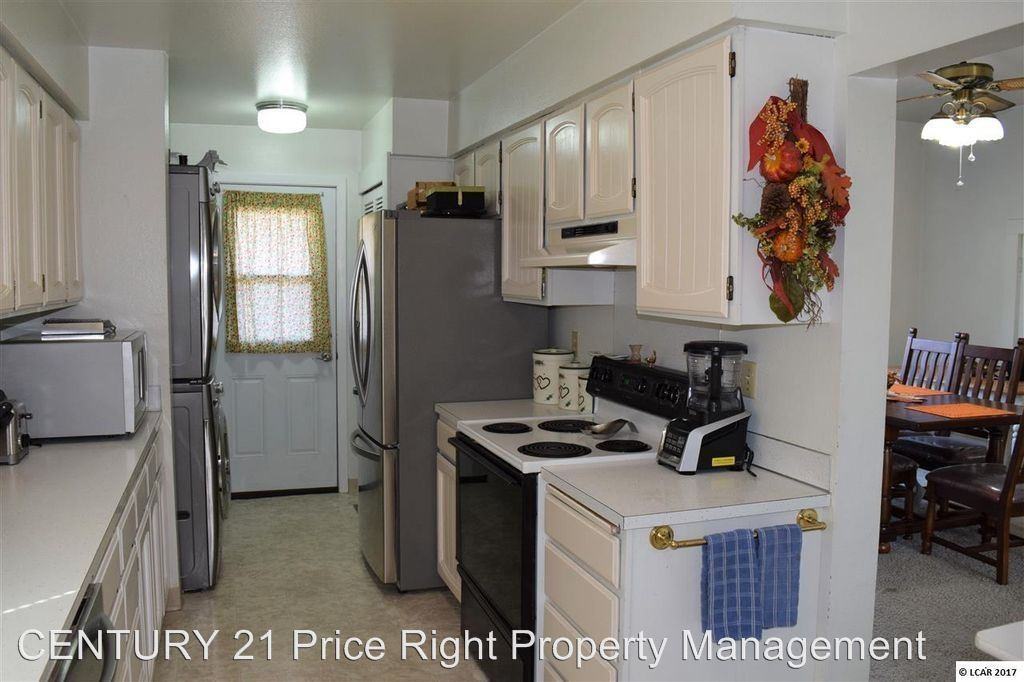 804 3rd St - Photo 2 of 16