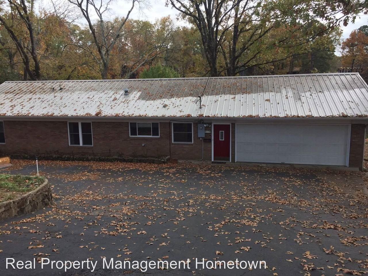 817 Long Island Dr - Photo 2 of 21