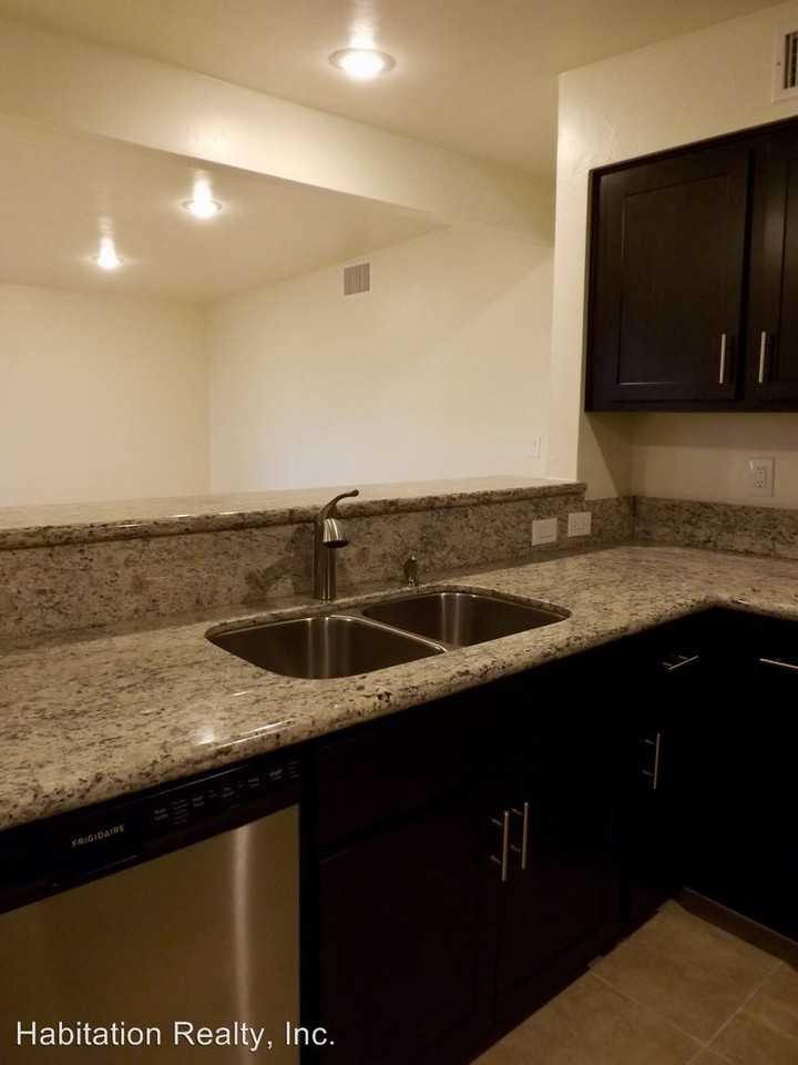 4358 E 31st St - Photo 3 of 22