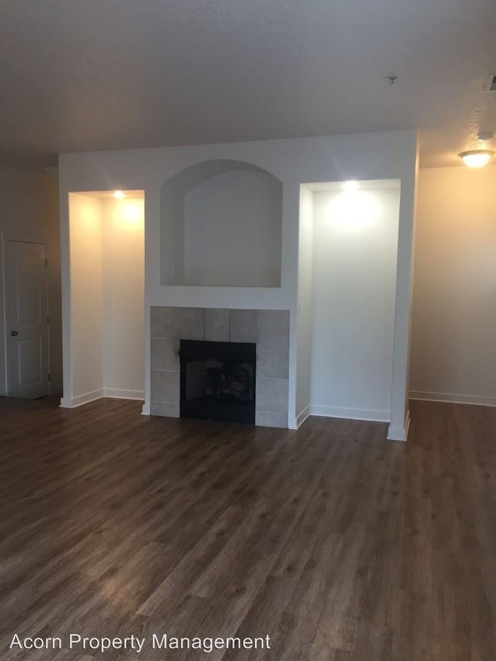 11187 SE Causey Cir - Photo 2 of 13