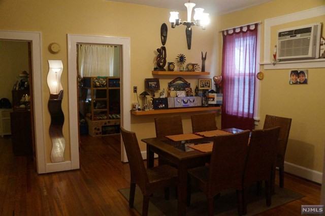 152 Merselis Ave #2 - Photo 3 of 18