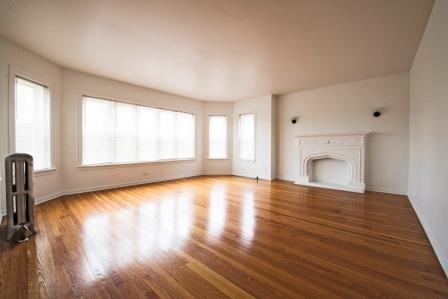 7829 S Phillips Ave - Photo 2 of 5