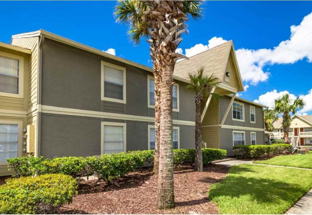 Castilian Apartments - Photo 2 of 19