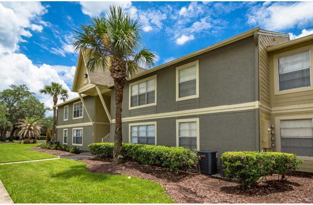 Castilian Apartments - Photo 3 of 19