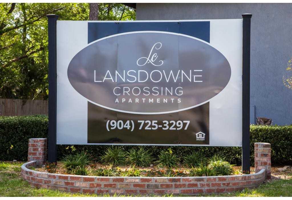 Lansdowne Crossing - Photo 2 of 15