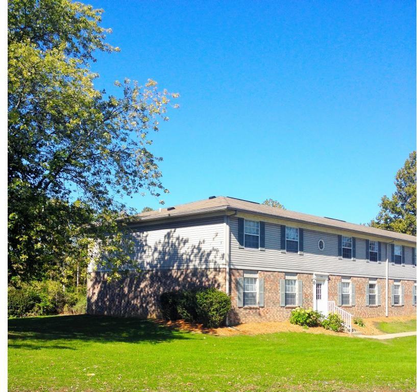 644 Lakeside Dr, Plainfield, IN 46168 2 Bedroom Apartment for 805