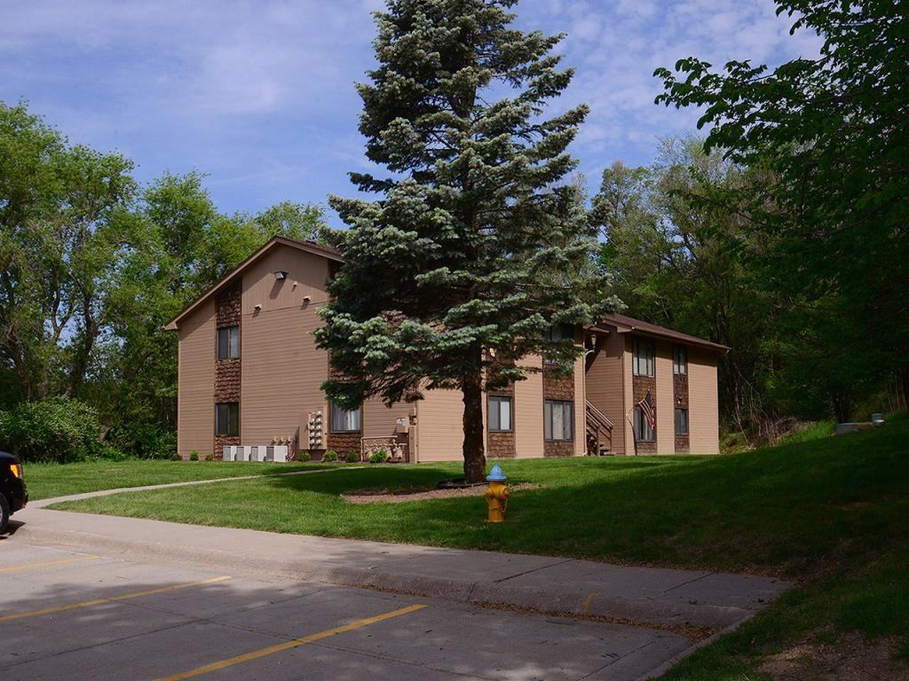 Mink Apartments - Photo 2 of 4