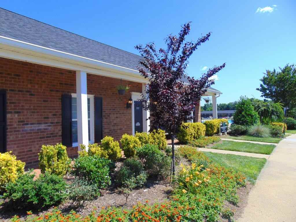 Farmwood Gardens Apartments 120 Farmwood Dr, Kernersville, NC 27284