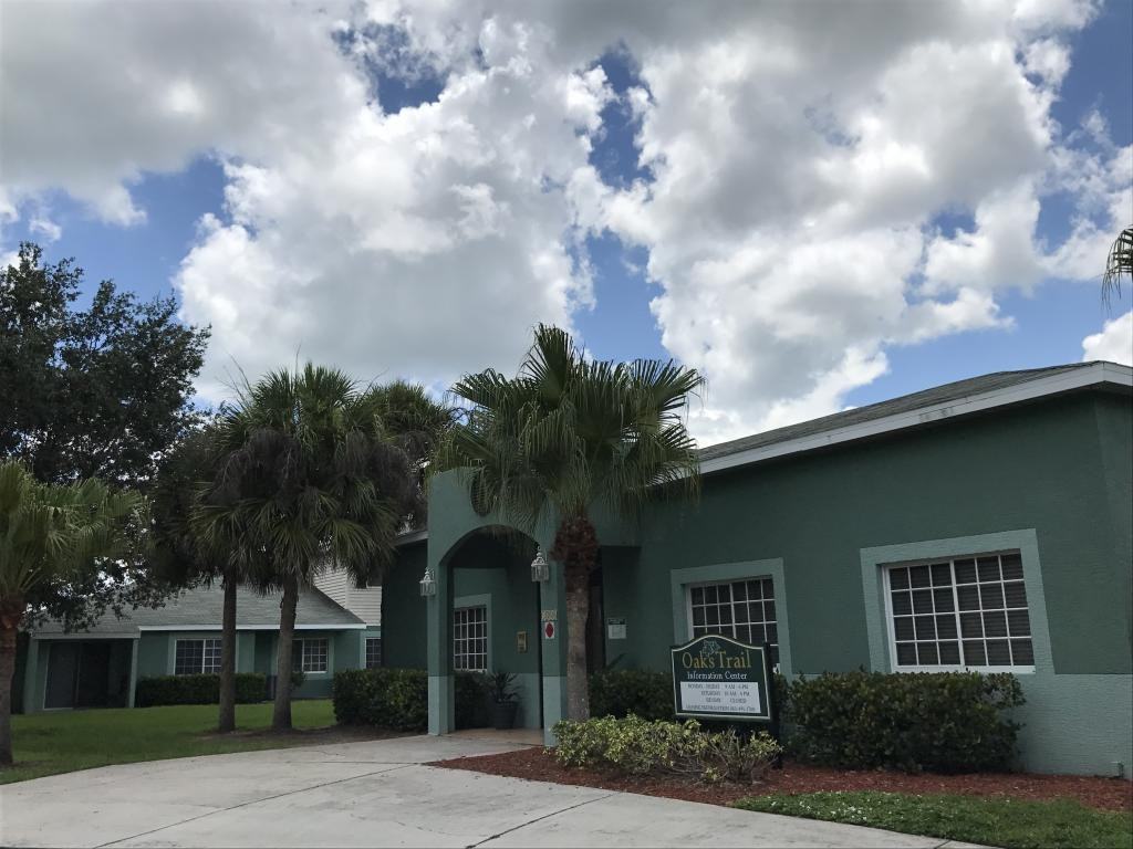 Oaks Trail Apartments - Photo 2 of 14