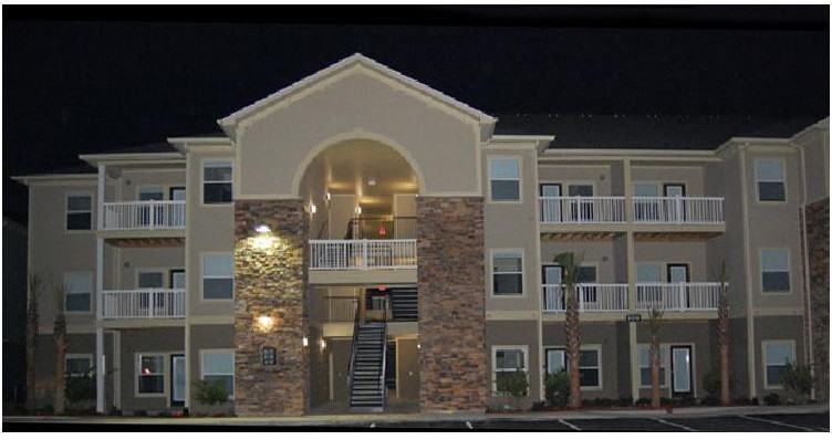 Whispering Palm Apartments - Photo 3 of 19