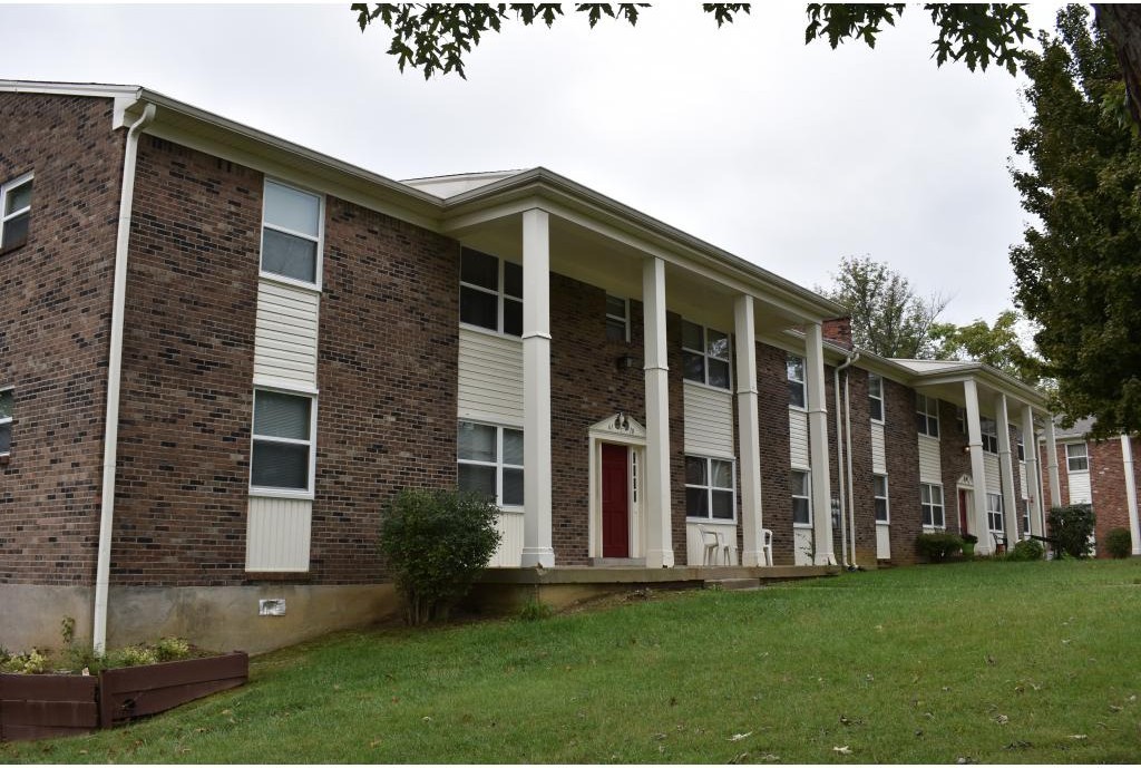 Ledgewood Apartment Homes - Photo 2 of 19