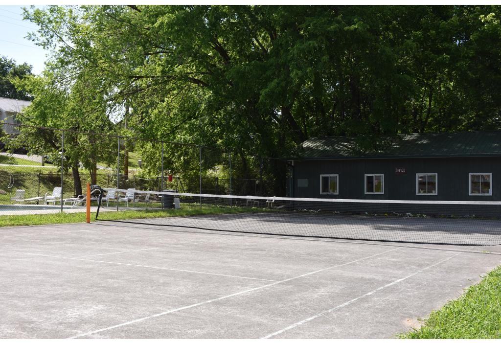 Windy Lakes Apartments - Photo 3 of 20