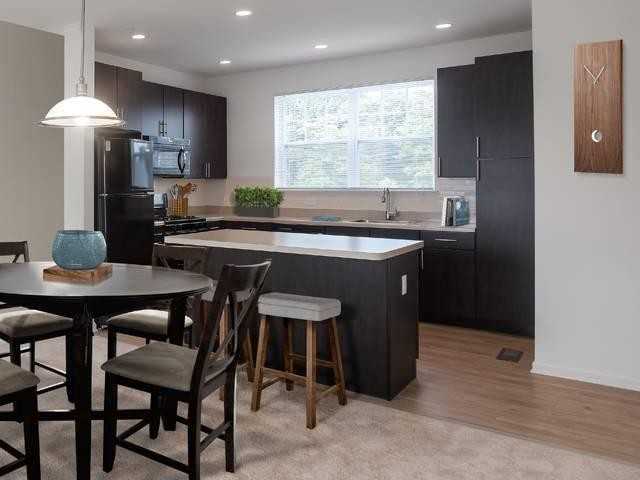 Avalon Somerset - Photo 2 of 20