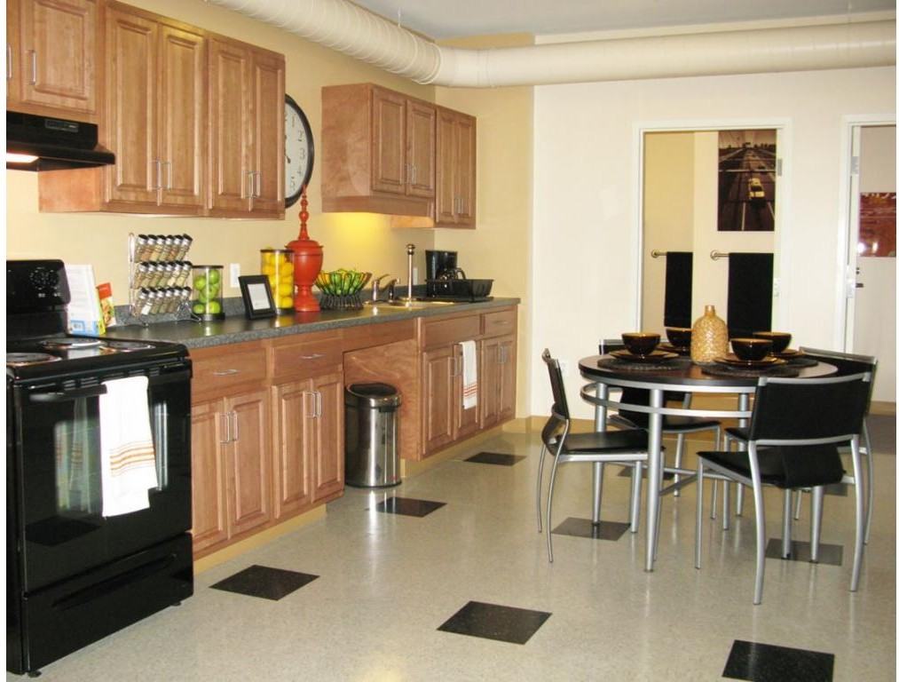 Bayside Village Student Apartments - Photo 3 of 5