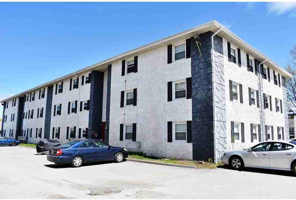 Cedarwoods Apartments - Photo 3 of 19