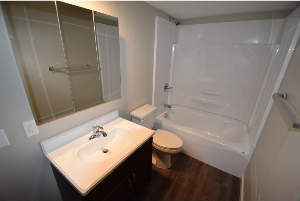 Evergreen Ridge Apartments - Photo 3 of 9