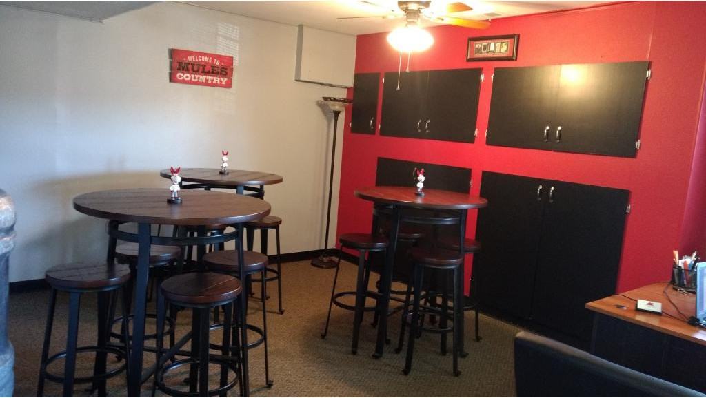 FJC Apartments - Photo 3 of 17