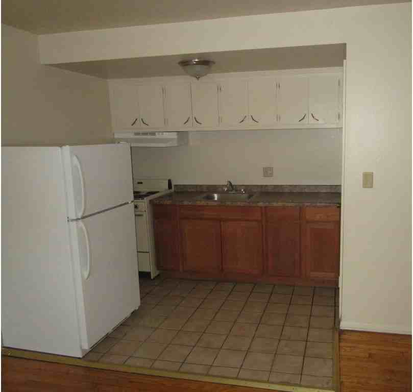 2621 W Michigan Street - Photo 2 of 3