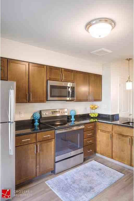 Crescent Crossings - Photo 3 of 20