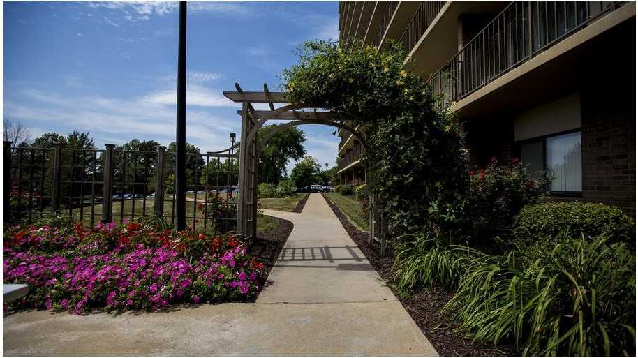 Perrytown Place - Photo 3 of 19