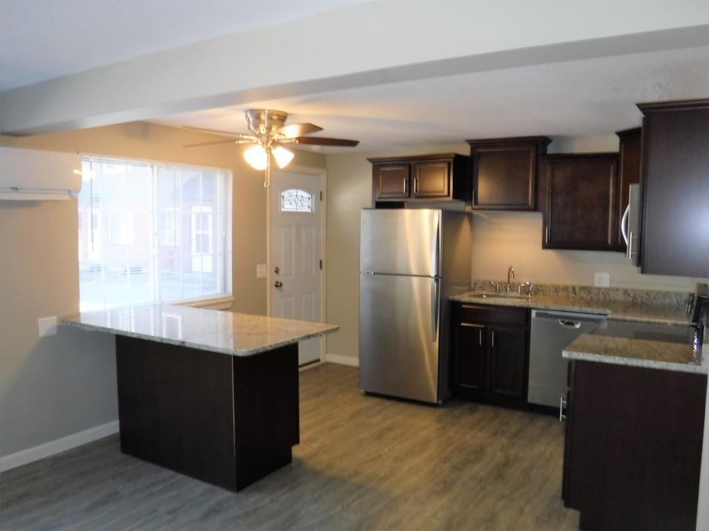 Oakwood Terrace - Photo 3 of 19