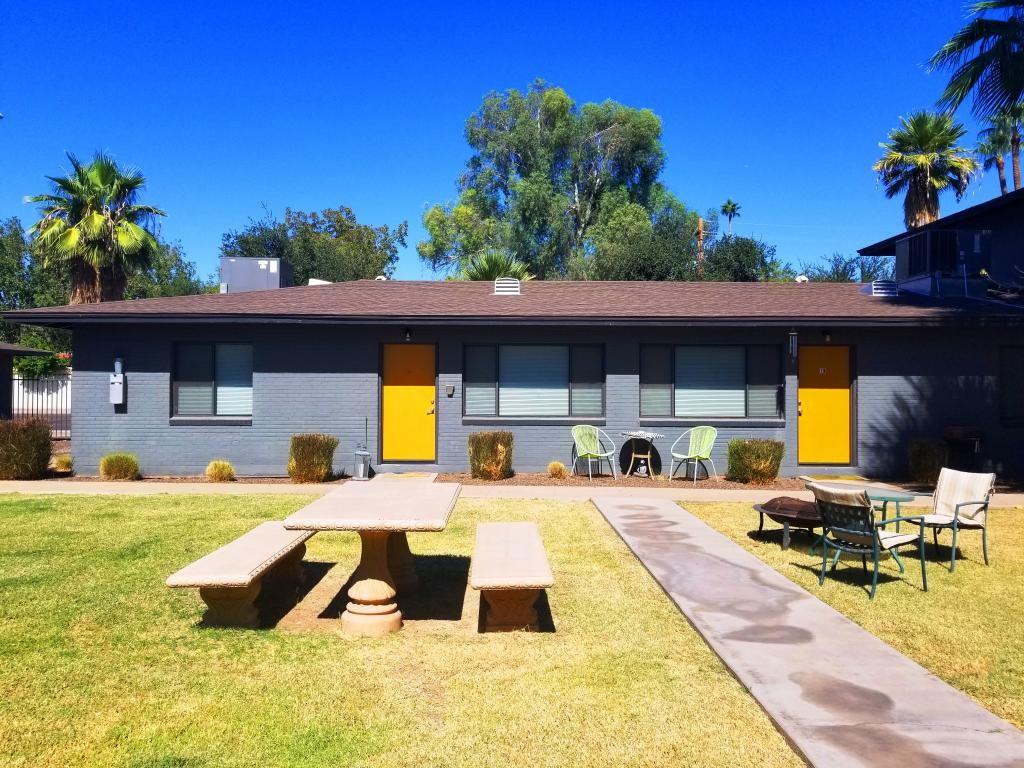 28 on Thomas - Photo 3 of 20