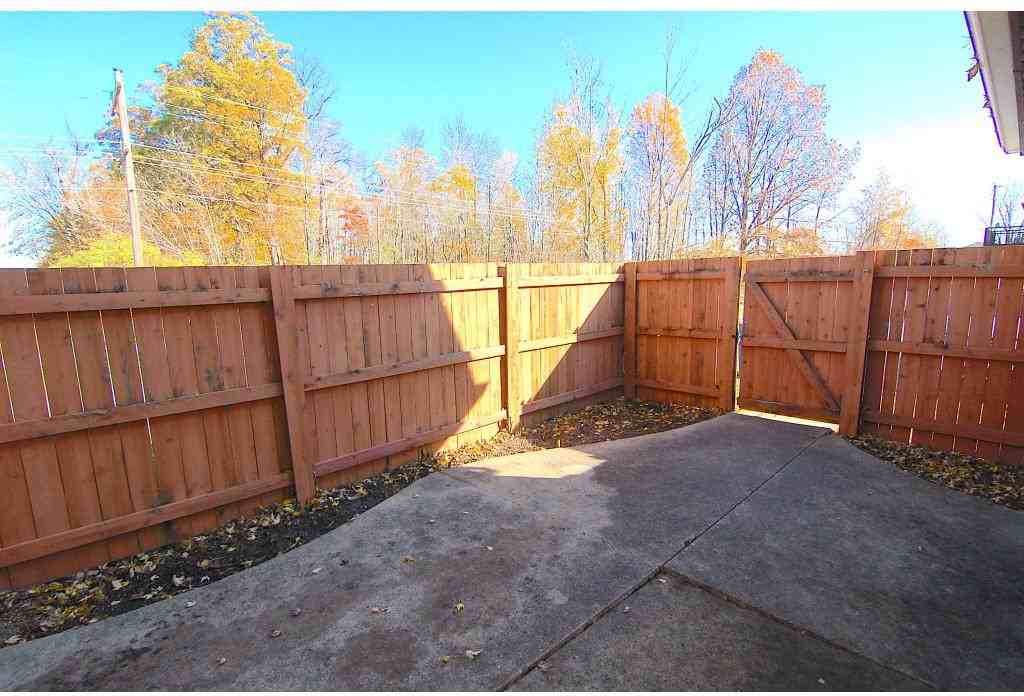 Sycamore Square - Photo 3 of 19