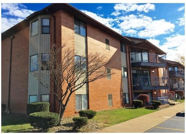 The Shore Club Apartments - Photo 2 of 19