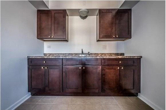 320 N Mason Apartments - Photo 3 of 4