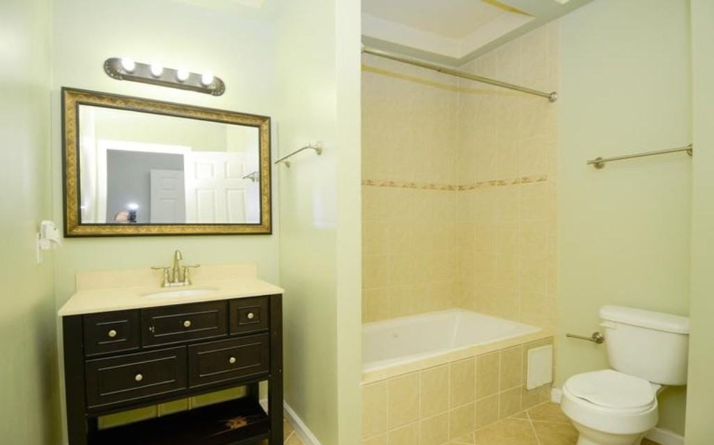 2326 E Fayette St - Photo 3 of 14