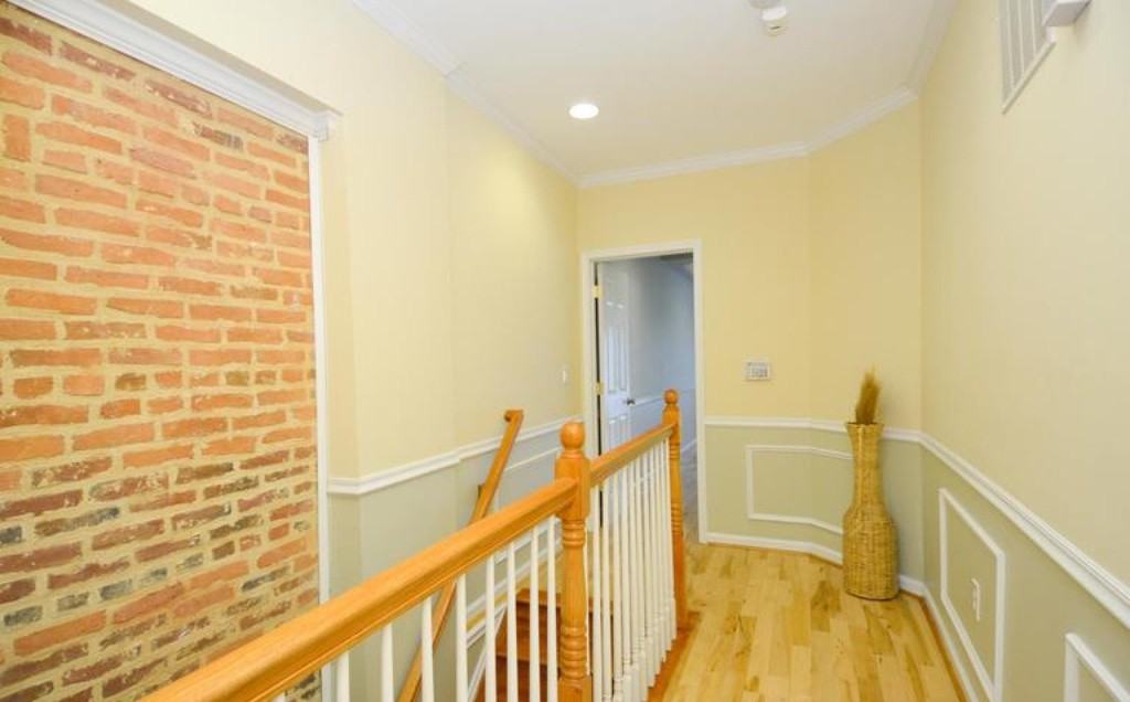 2326 E Fayette St - Photo 4 of 14