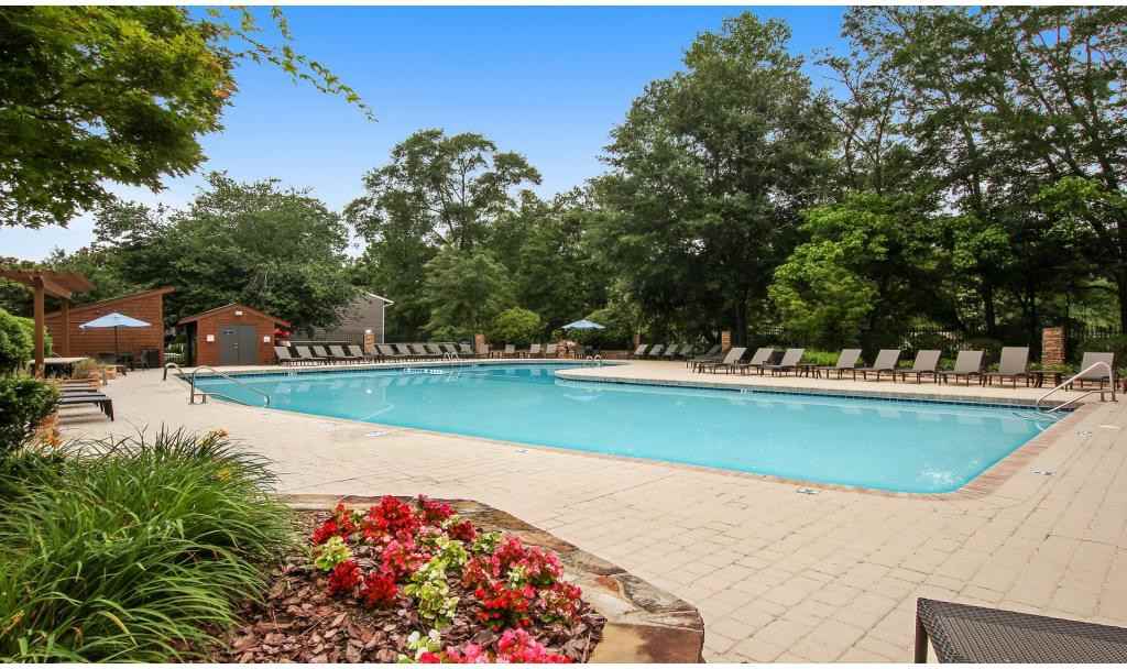 Lodge on the Chattahoochee - Photo 2 of 20