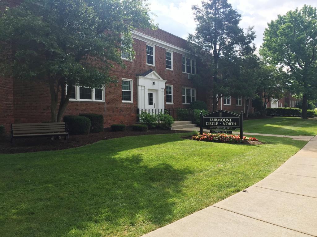 Fairmount Circle - Photo 2 of 18