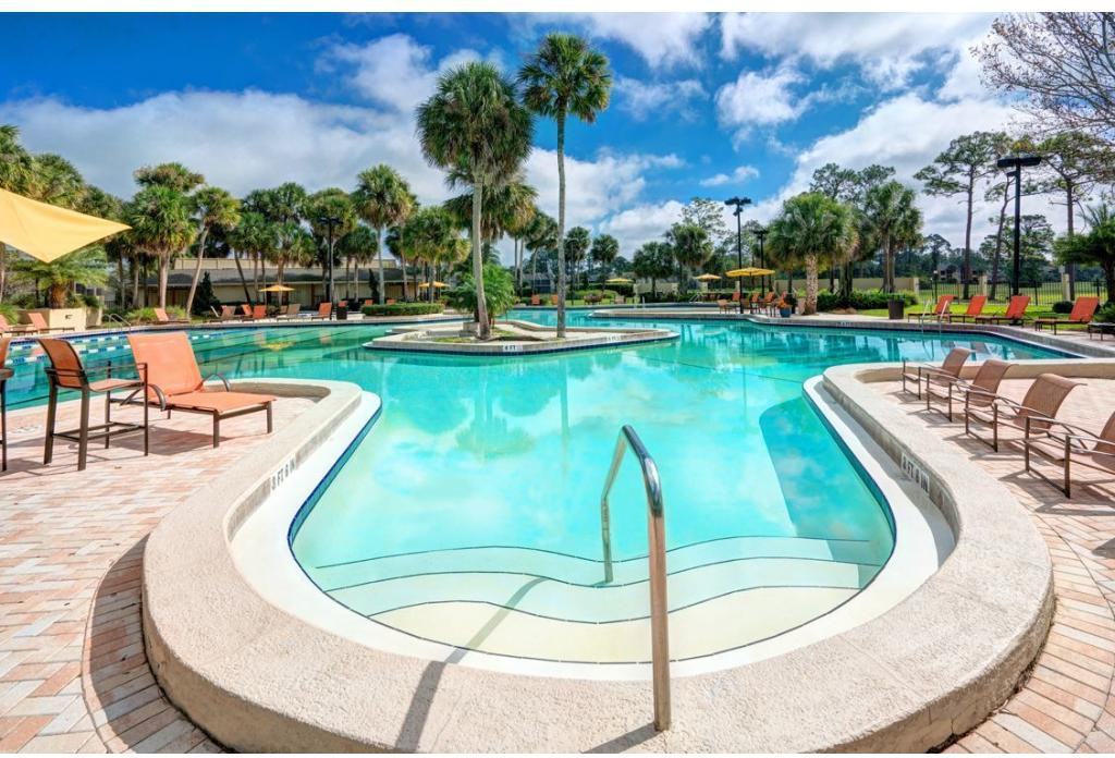 Villages of Baymeadows Apartments 7915 Baymeadows Cir E, Jacksonville