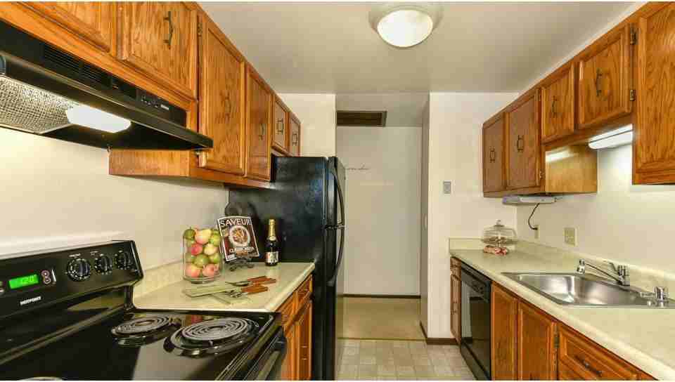 Sunset Ridge Apartments - Photo 3 of 17