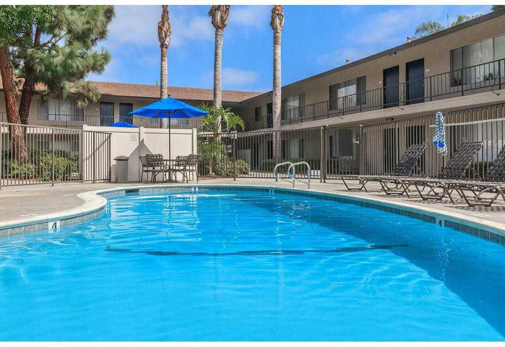 Huntington Highlander Apartment Homes - Photo 3 of 20