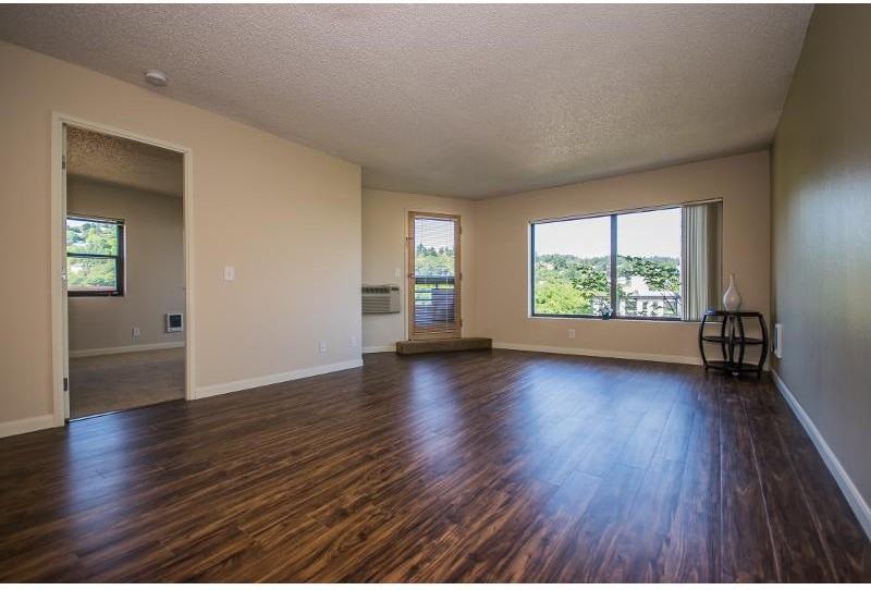 Southpark Square - Photo 2 of 20