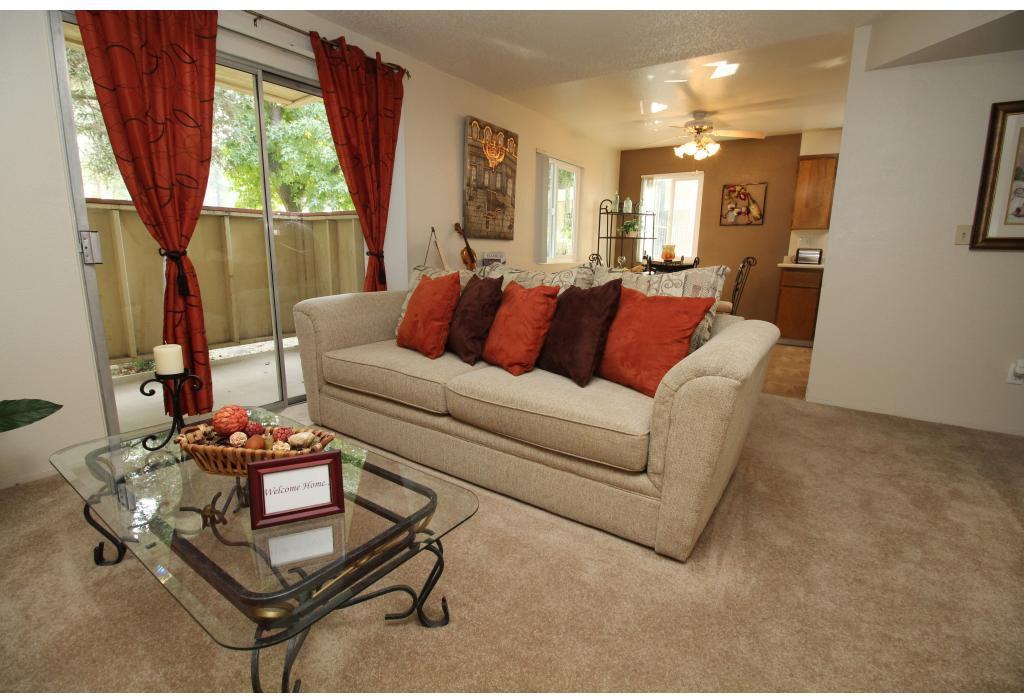 Park Knolls - Photo 3 of 20