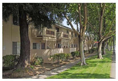 Lincoln Place Apartments - Photo 3 of 20