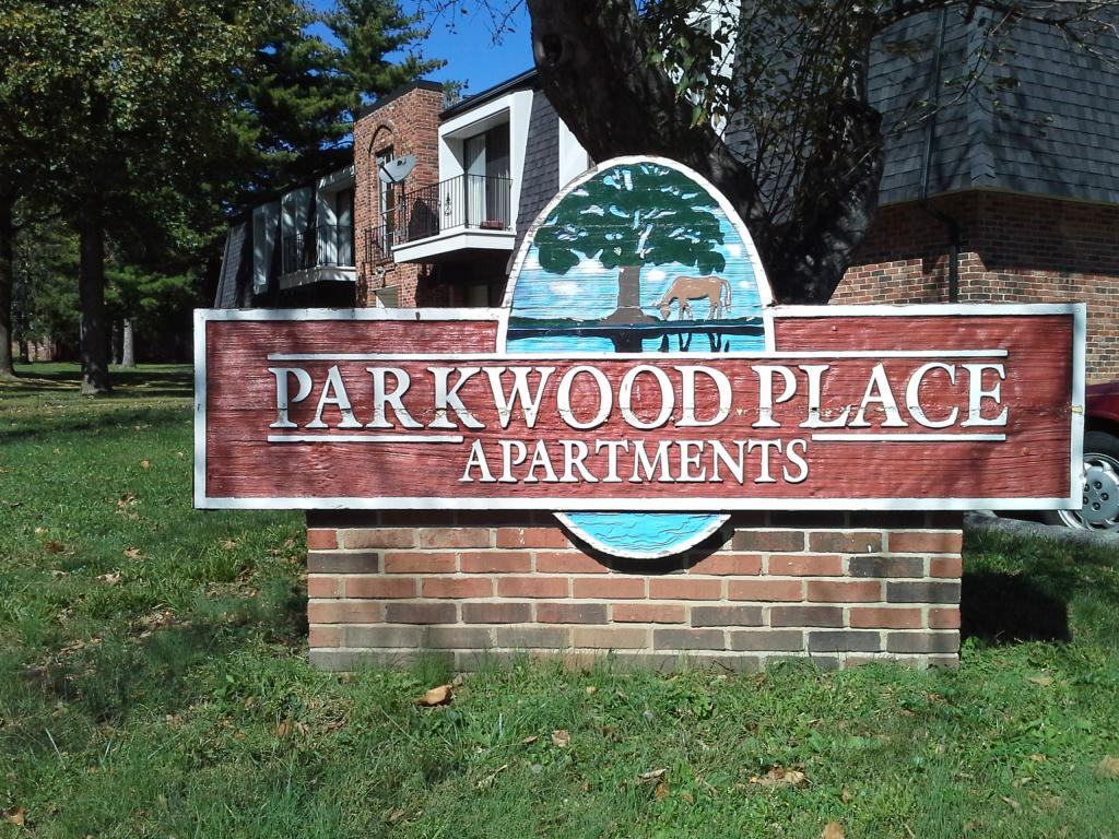 Parkwood Place Apartments - Photo 2 of 9