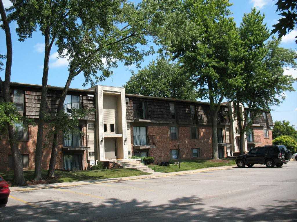 Carriage Hill - Photo 3 of 4