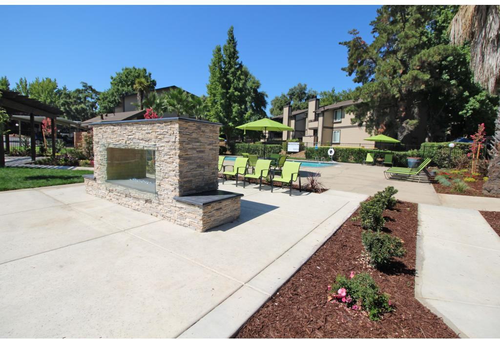 Madison Hills - Photo 3 of 11