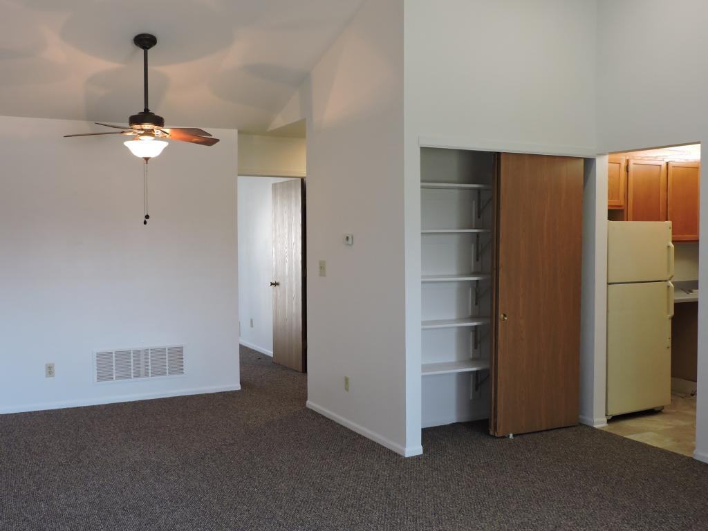 Oak Terrace Apartments - Photo 2 of 19