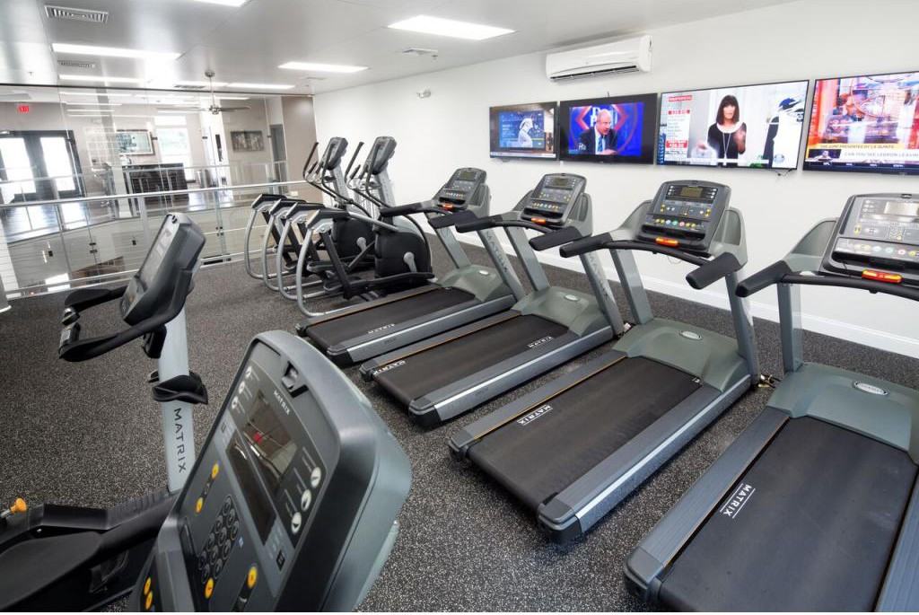 The Royce at Trumbull - Photo 3 of 19