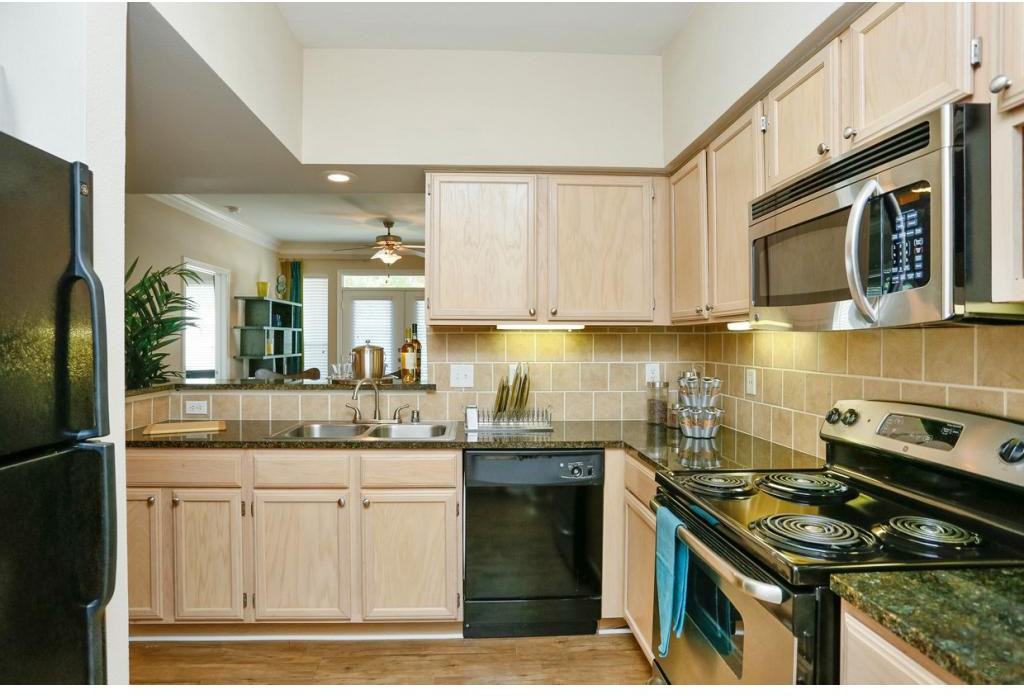 Kirby Place - Photo 2 of 20